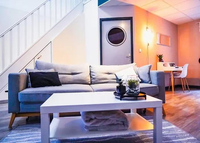 Le Loft • Spacieux • Fibre • Cour Exterieure