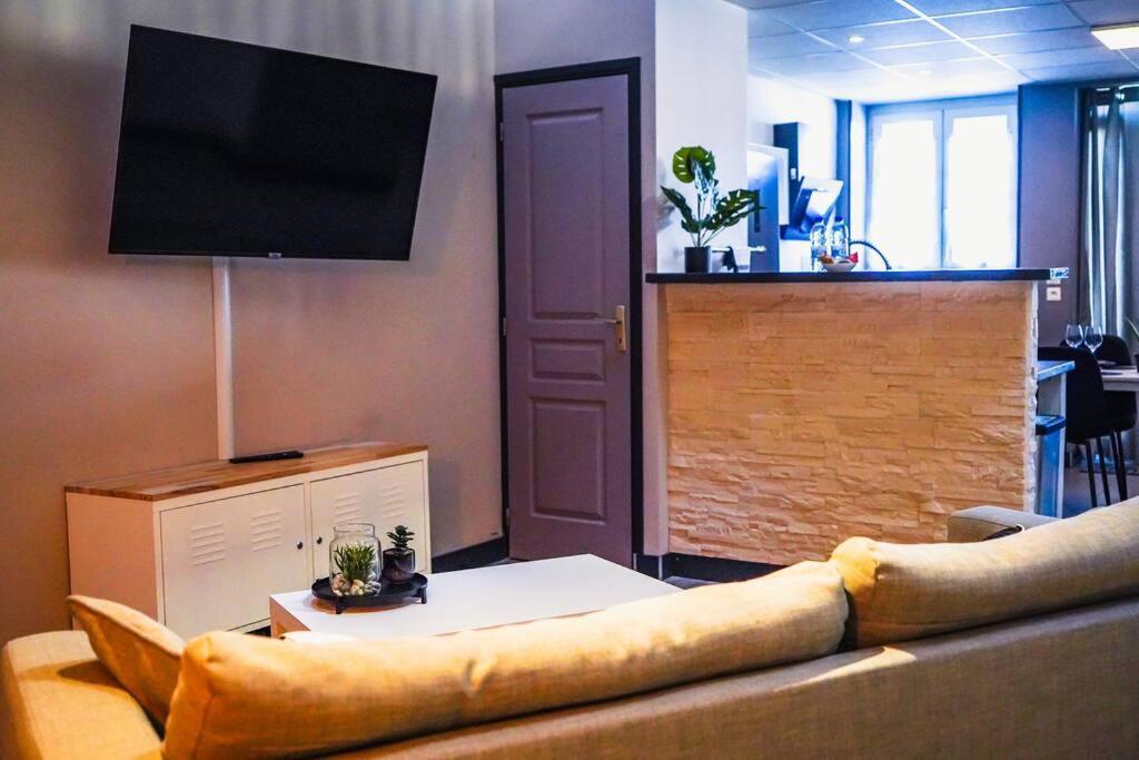Holiday home Le Loft • Spacieux • Fibre • Cour Exterieure *