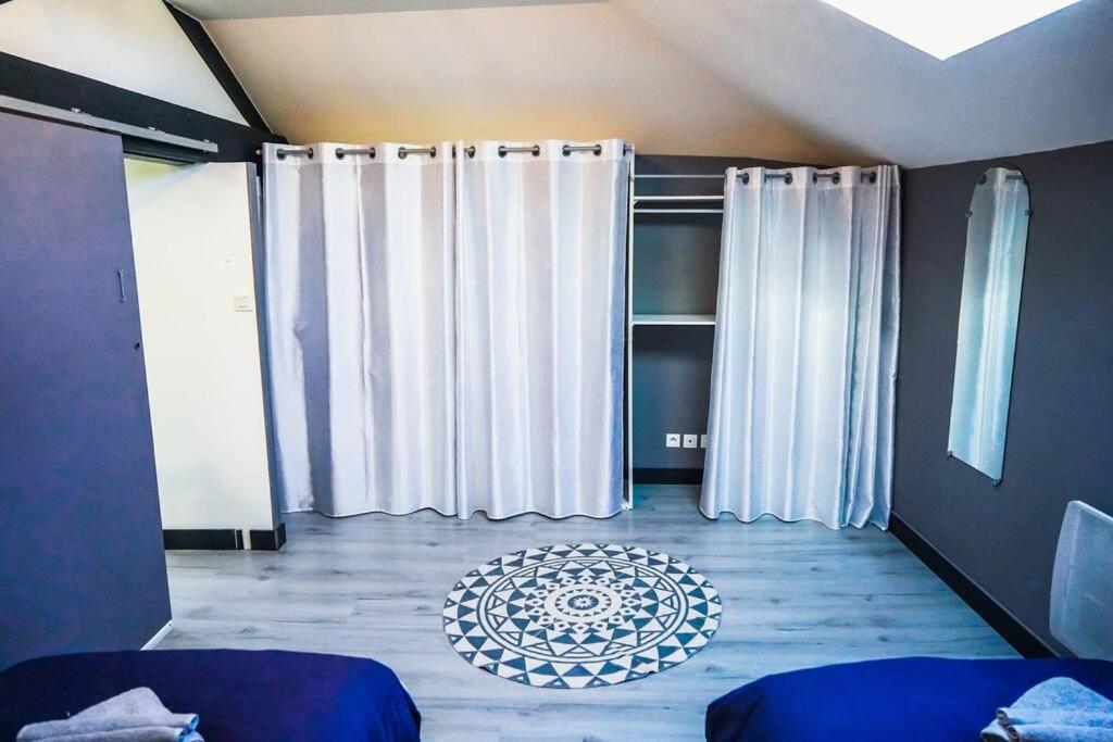 Le Loft • Spacieux • Fibre • Cour Exterieure